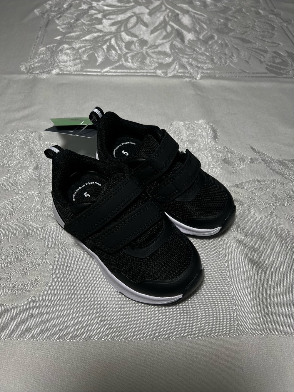 Athletic Works Size 5 Black Kids Velcro Sneakers with White Sole